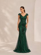 Women’s Emerald Green Vintage-Inspired Sequin V Neck Short Sleeve Mermaid Fit Maxi Evening Dress