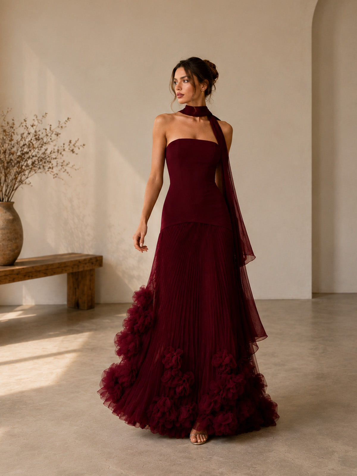 Women’s Burgundy Elegant Strapless Sleeveless Slim Maxi Evening Dress