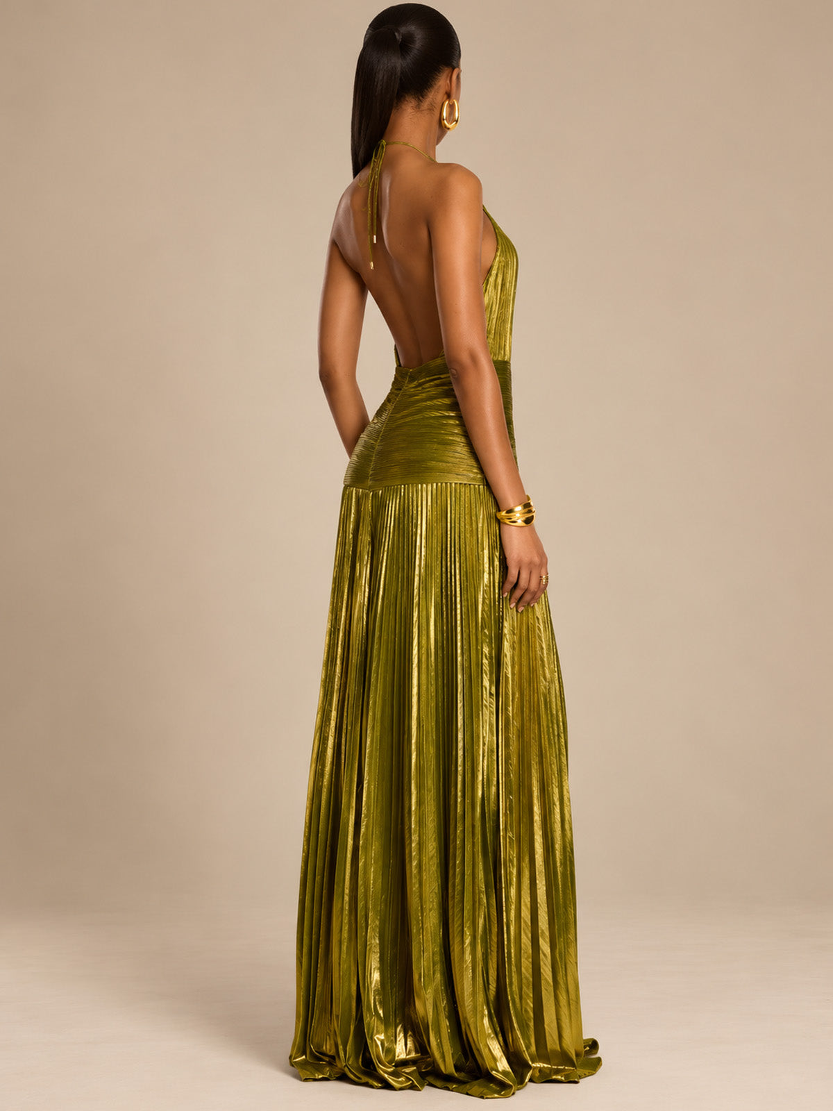 Women’s Metallic Glamorous Halter Neck Sleeveless Backless A-Line Maxi Dress with Ruched Waist and High Slit