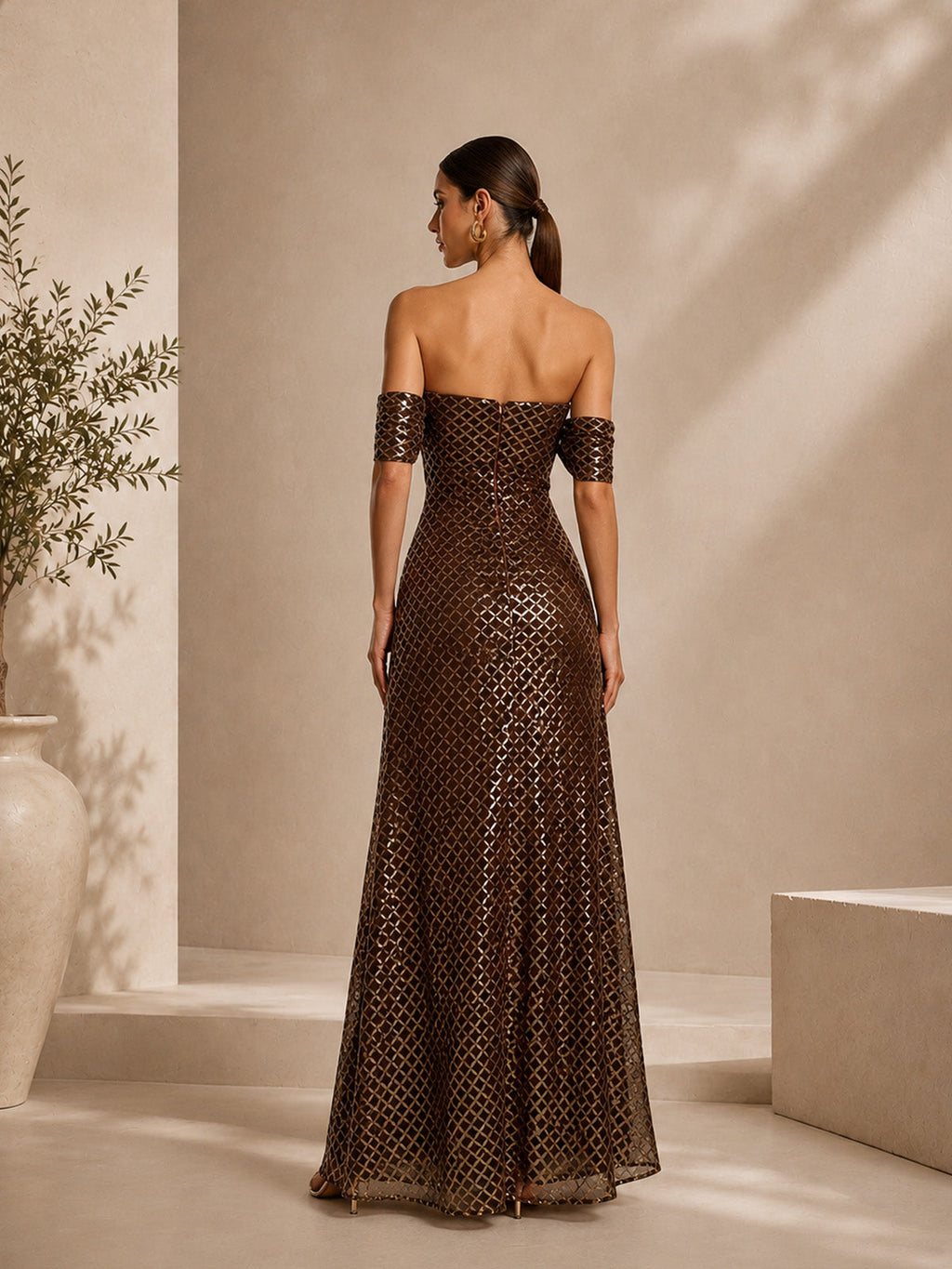 Damen Braunes Glamouröses Pailletten-Mesh Off-Shoulder Kurzarm-Maxikleid mit schmaler Passform