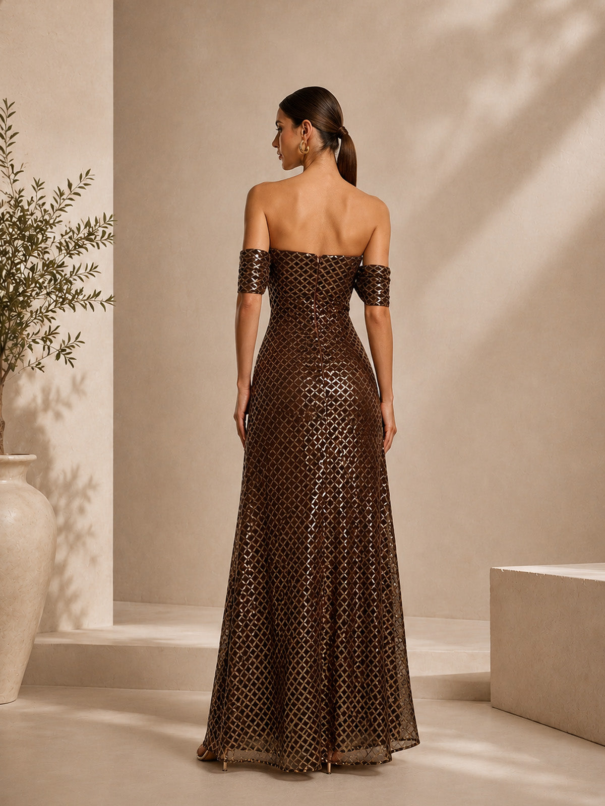 Damen Braunes Glamouröses Pailletten-Mesh Off-Shoulder Kurzarm-Maxikleid mit schmaler Passform