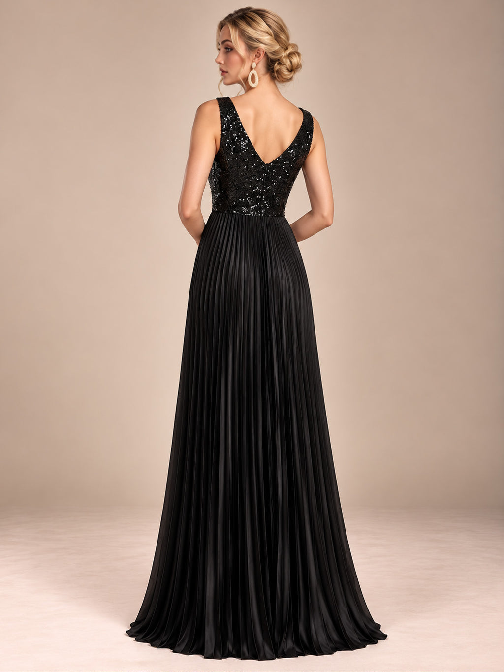 Women’s Black Elegant Sequin V-Neck Sleeveless Pleated A-Line Maxi Dress with Ruched Waist Detail