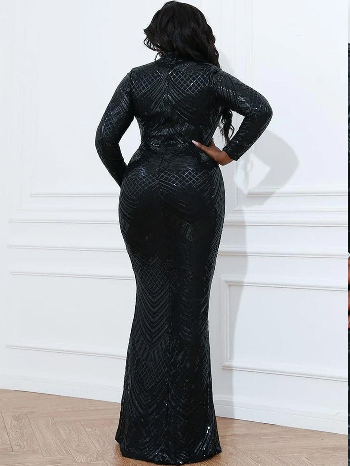 Women’s Black Glamorous Geometric Sequin High Neck Long Sleeve Mermaid Maxi Dress, Plus‑Size Friendly