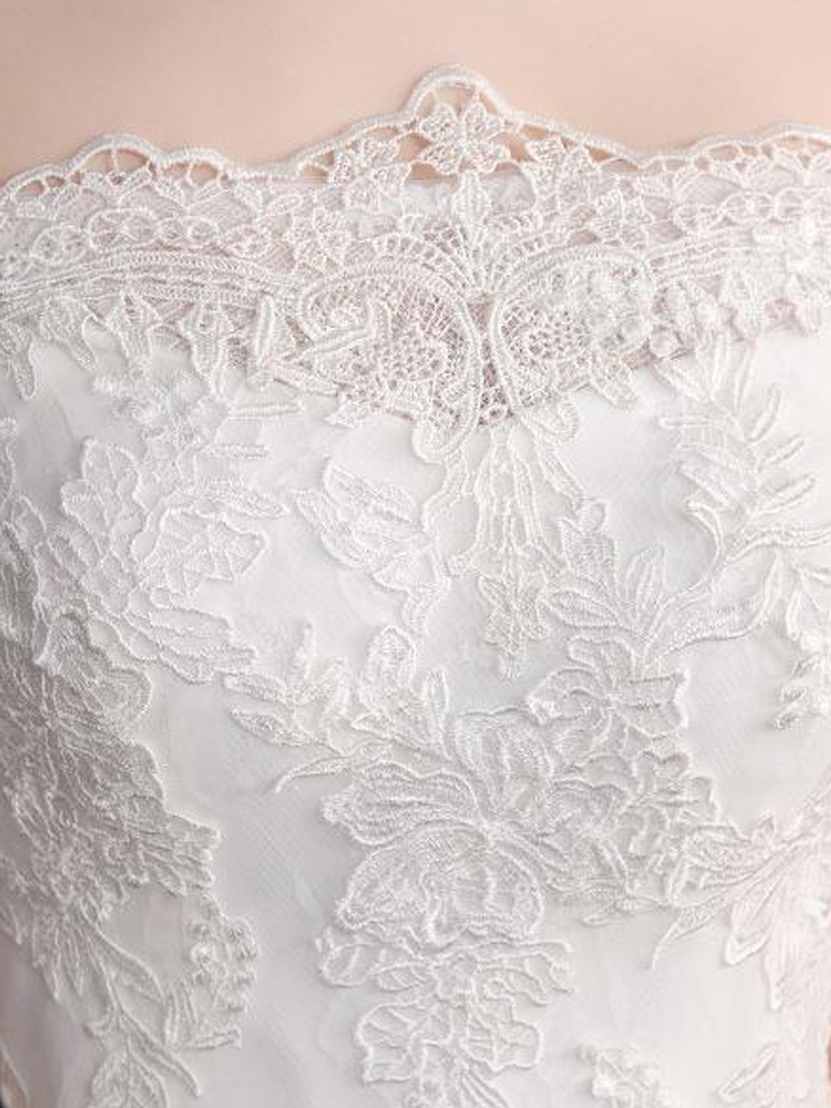 Women’s White Romantic Lace Off Shoulder Short Sleeve Mermaid Maxi Wedding Dress with Floral Appliqué