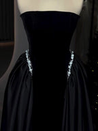 Women’s Navy Blue Elegant Velvet Strapless Sleeveless A-Line Maxi Dress with Pearl Embellishment and Lace-Up Back Detail