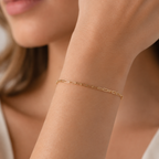 Women’s Minimalist Fine Paperclip Link Bracelet