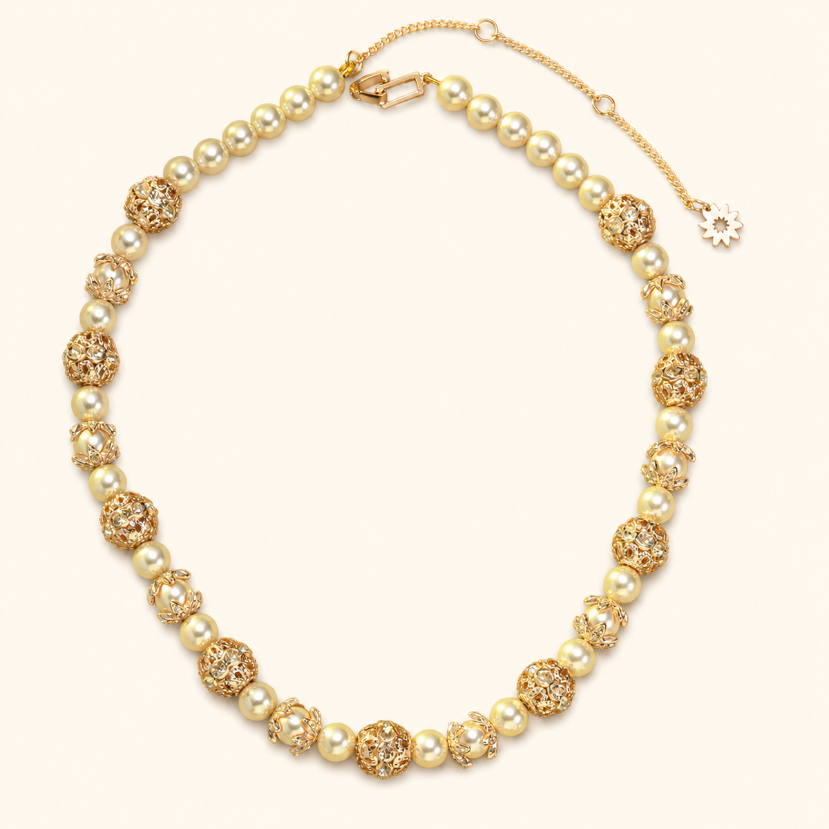 Women’s Vintage Pearl Chain Necklace with Mother-of-Pearl Pendant