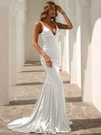 Women’s Red Elegant Satin V-Neck Spaghetti Strap Mermaid Maxi Dress with Ruched Waist