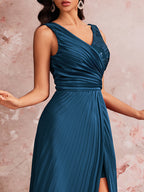 Women’s Teal Blue Elegant V-Neck Sleeveless Pleated A-Line Maxi Dress with Sequin Detail and High Slit