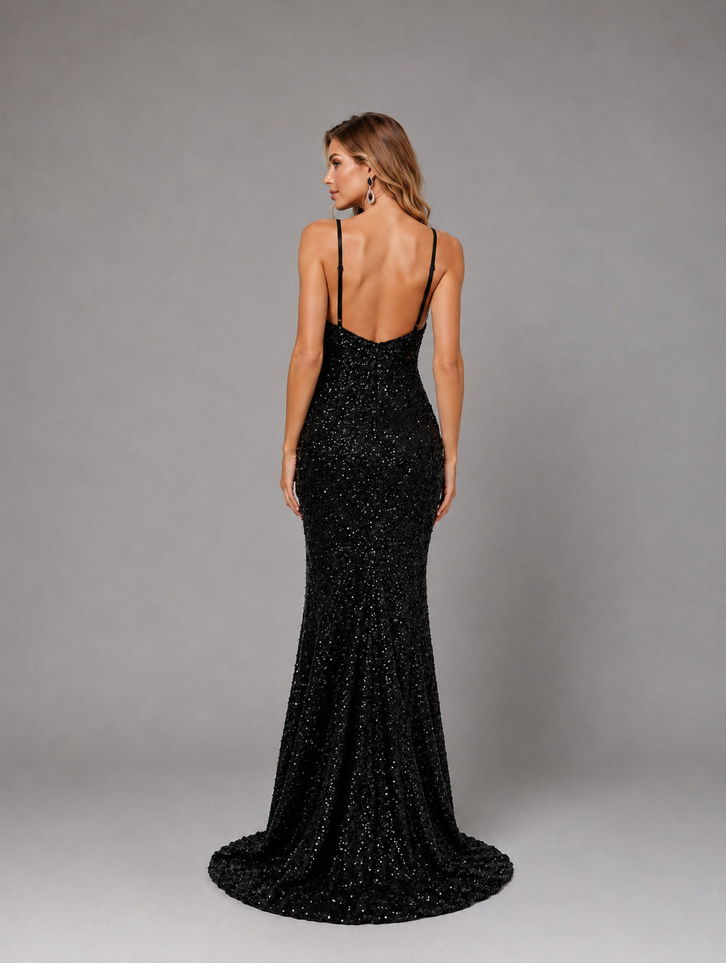 Women’s Black Glamorous Rhinestone V-Neck Spaghetti Strap Regular Maxi Prom Dress with High Slit